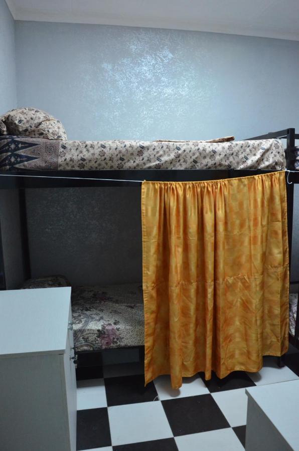 Hostel California 巴统 外观 照片